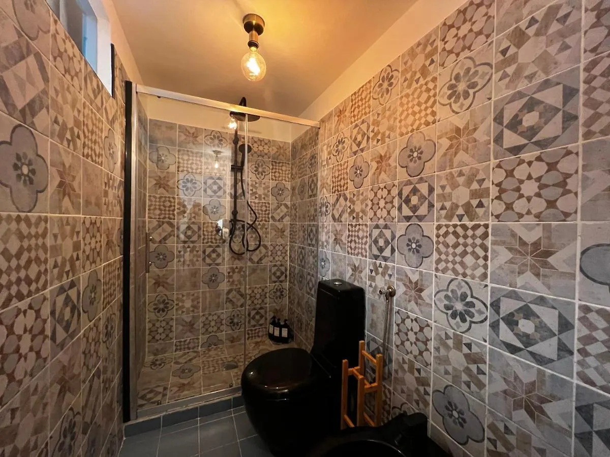 Appartement Regina Milano Ai Navigli - Sky Tv, Wifi And Breakfast Box 0*, Milan