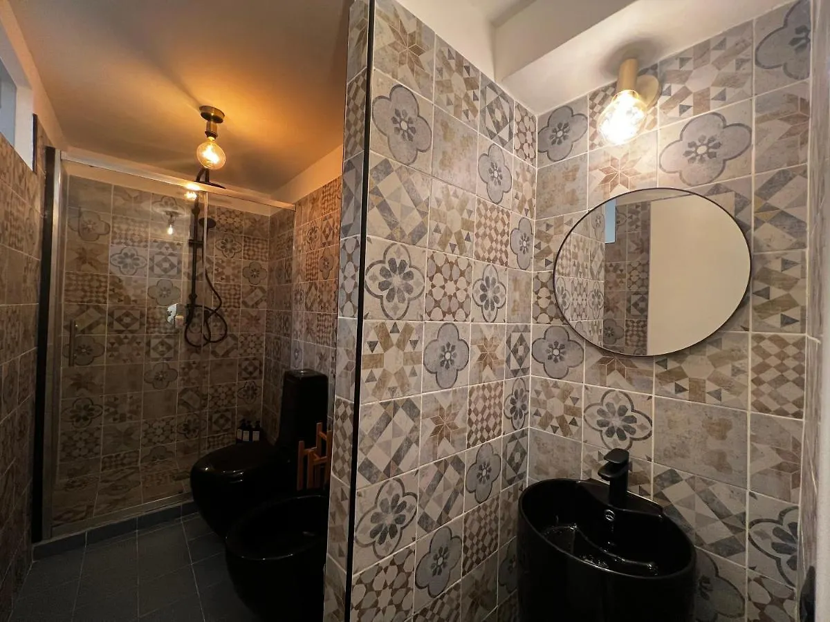 Appartement Regina Milano Ai Navigli - Sky Tv, Wifi And Breakfast Box Milan