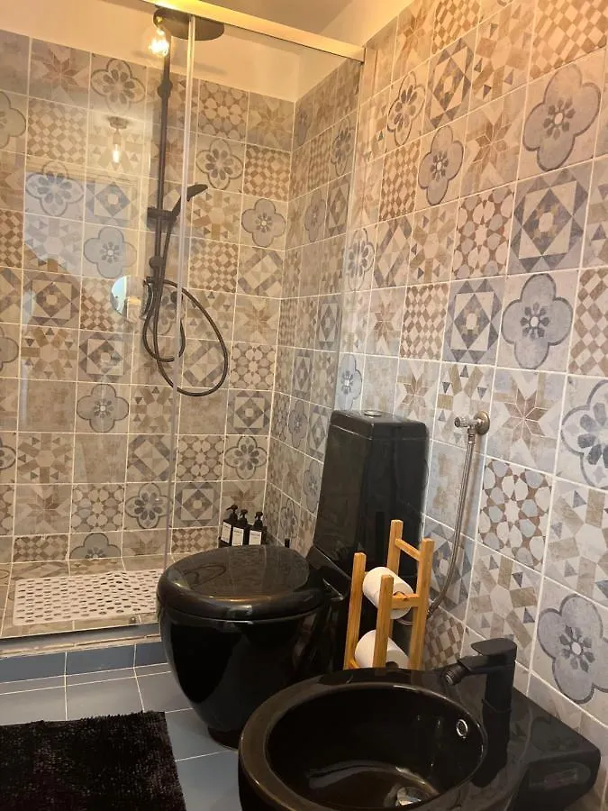 Appartement Regina Milano Ai Navigli - Sky Tv, Wifi And Breakfast Box