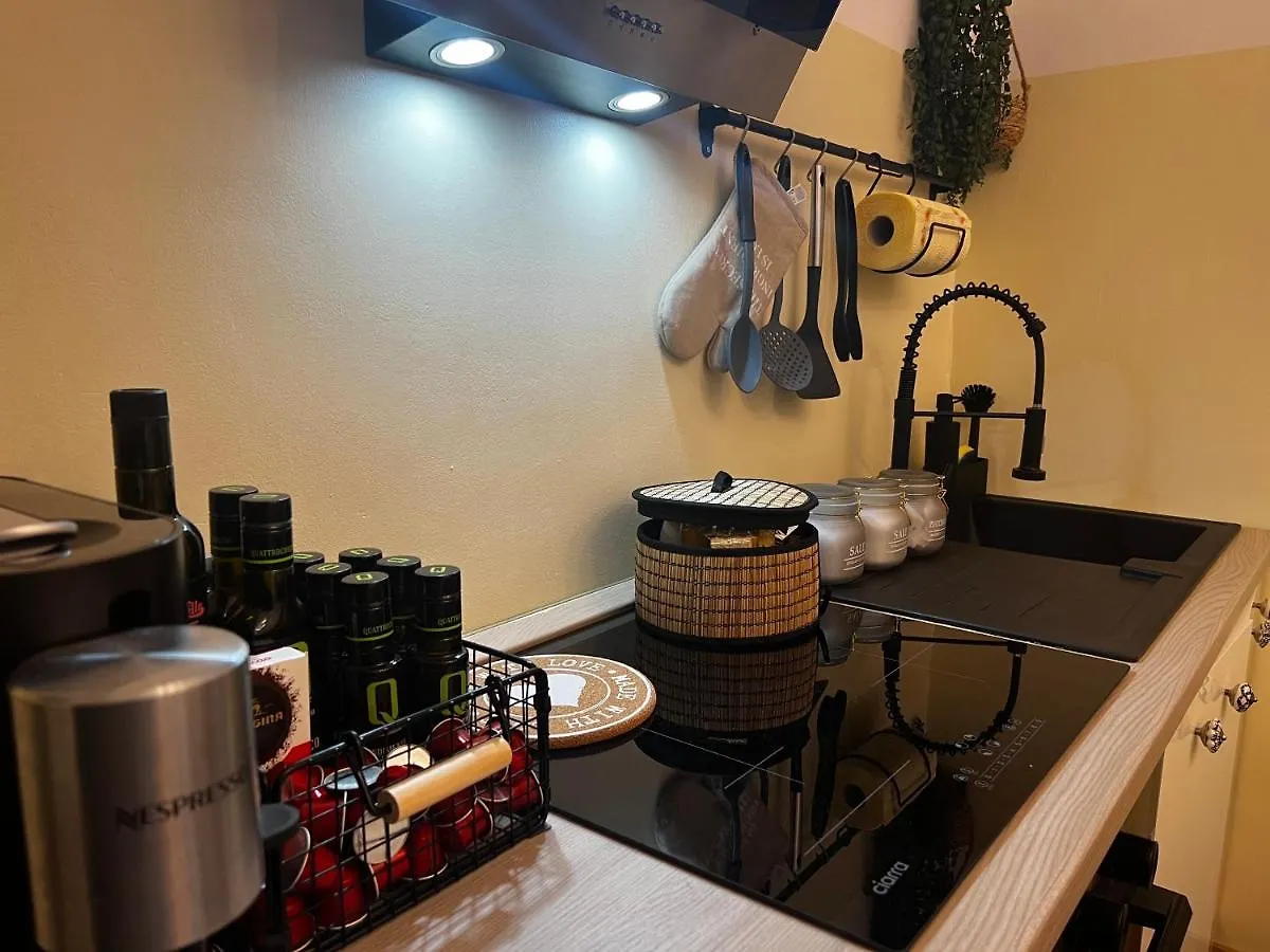 Appartement Regina Milano Ai Navigli - Sky Tv, Wifi And Breakfast Box  Milan