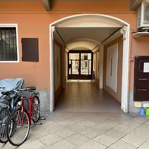 Apartamento Corte Del 6 - Cozy Modern Flat B, Milán