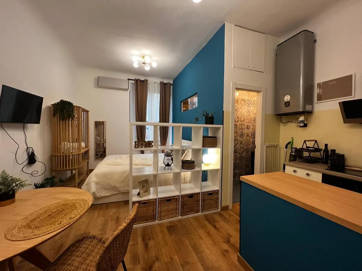 Apartamento Regina Milano Ai Navigli - Sky Tv, Wifi And Breakfast Box