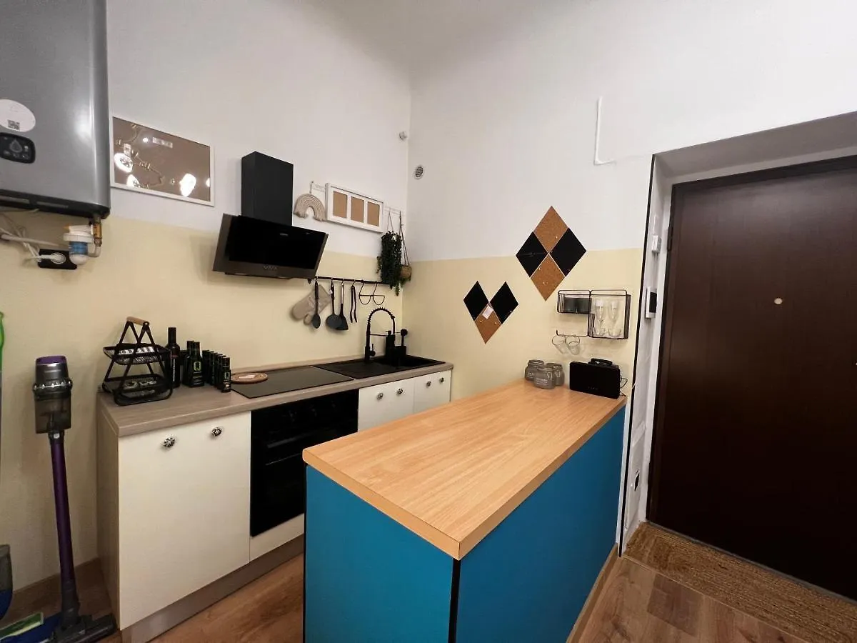 Apartamento Regina Milano Ai Navigli - Sky Tv, Wifi And Breakfast Box Italia