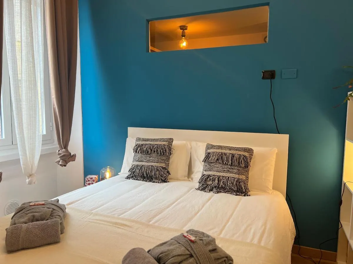 Regina Milano Ai Navigli - Sky Tv, Wifi And Breakfast Box Apartment